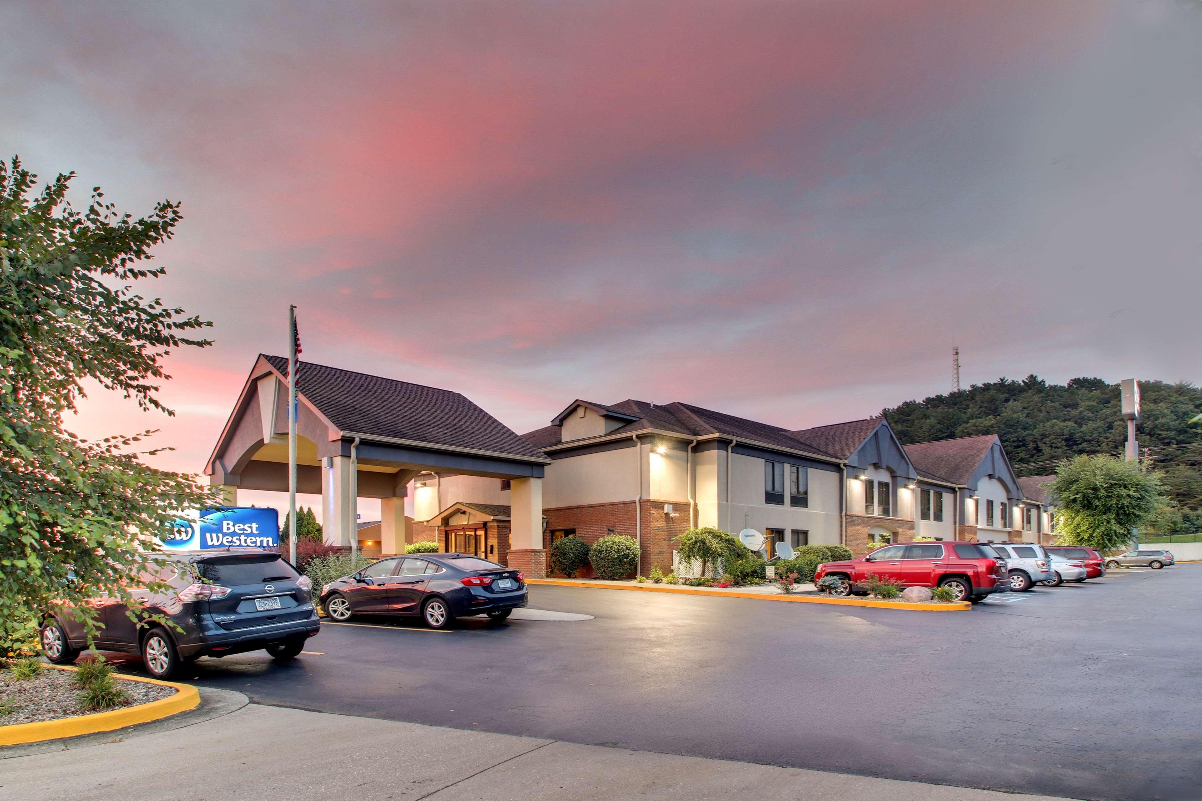 Best Western Eagles Inn Morehead Exterior foto